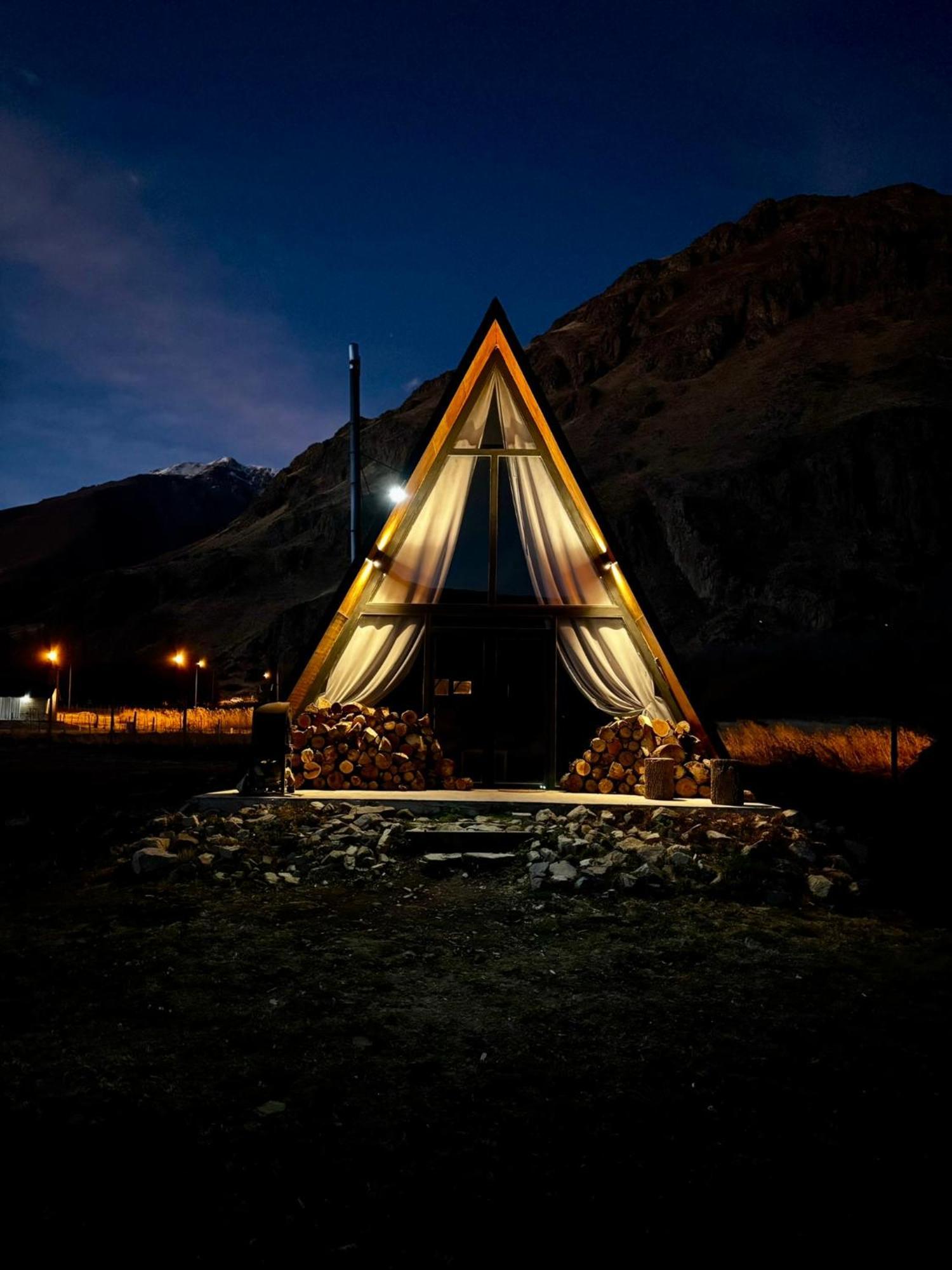 Villa Loft De Montana Unico Y Moderno Esquel Exterior foto